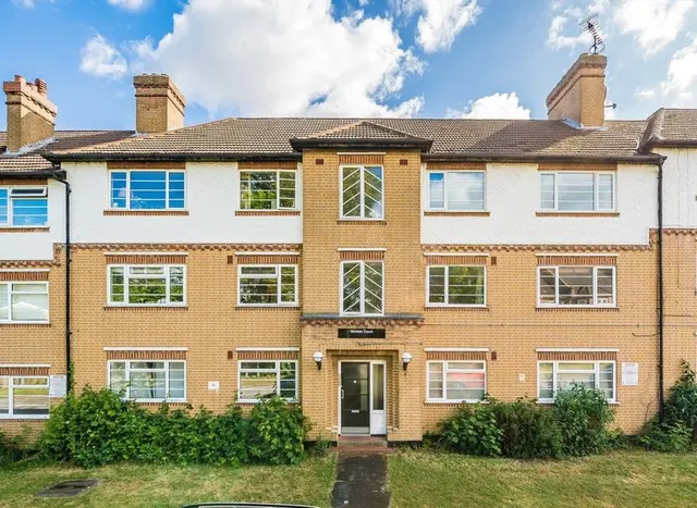 Churchview Road, Twickenham, TW2, photo 1