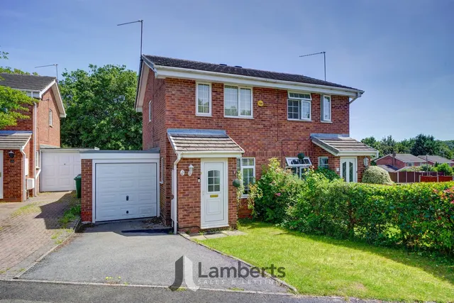 16 Mitcheldean Close, Redditch, photo 1