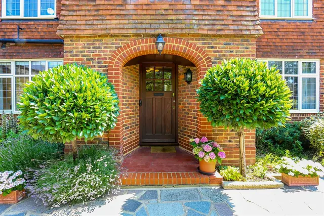 Photo 2 — Onslow Avenue, South Cheam, SM2 7ED