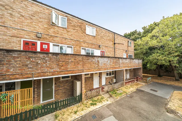 Trenholme Terrace, London, SE20, photo 1