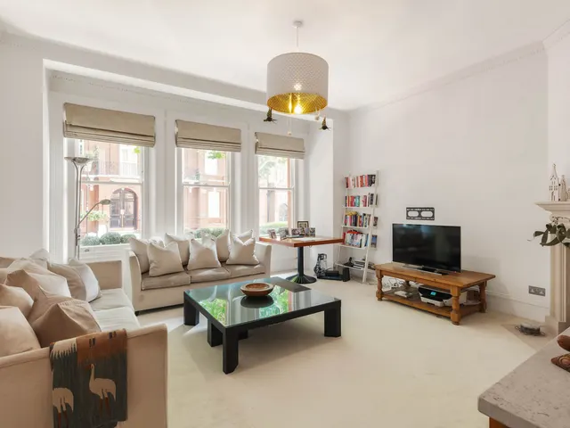 Earl’s Court Square, London, SW5, photo 1