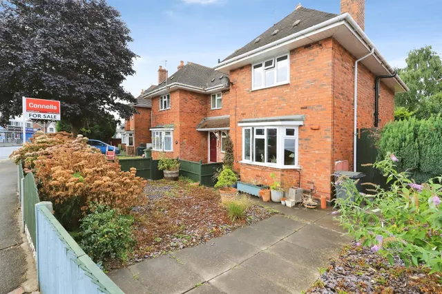 Deans Road, Eastfield, Wolverhampton, photo 1