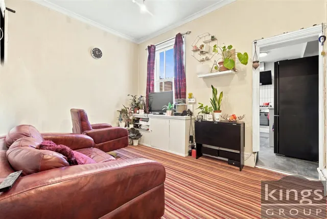Chesnut Road, London, photo 2