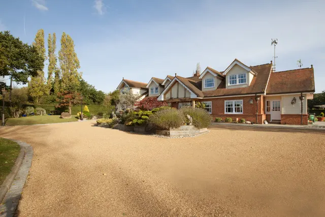 De Beauvoir Chase, Downham, photo 3