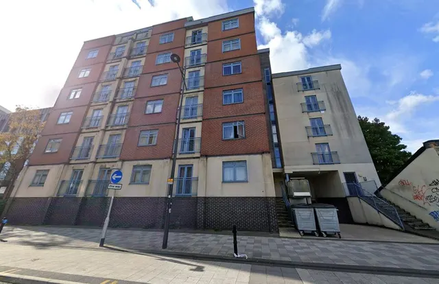 Wellington Street, Swindon, SN1, photo 1