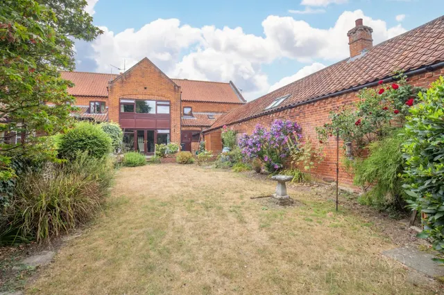 4 bedroom house, Meadow Farm Drive, Cringleford