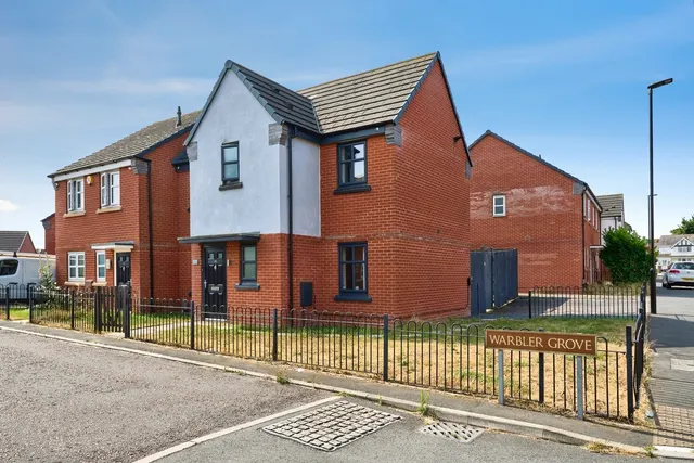 Warbler Grove, Walsall, West Midlands, WS3, photo 1