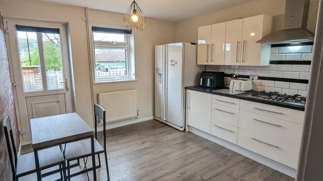 Vaughan Court, Wells, BA5, photo 3