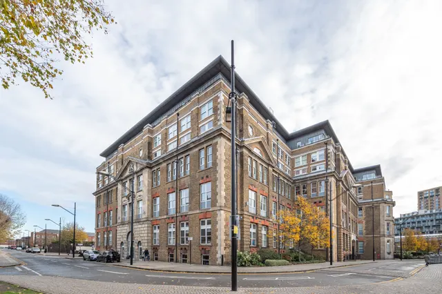 Flat 175, Building 22, Cadogan Road, London, photo 1