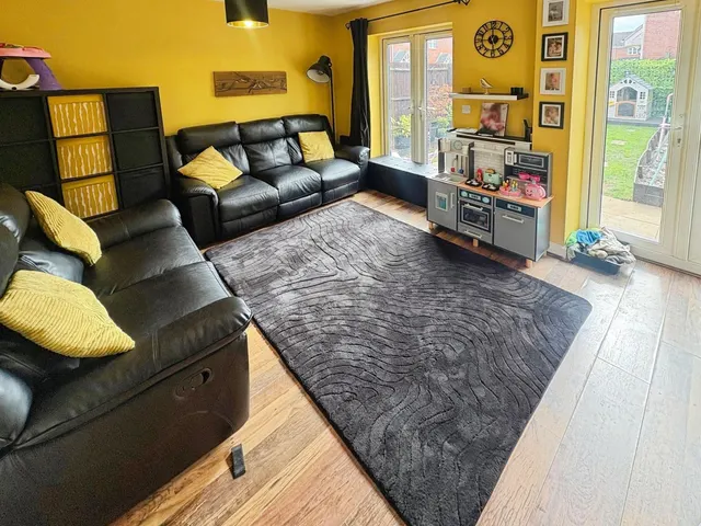 Bourne Drive, Nottingham, NG16, photo 3