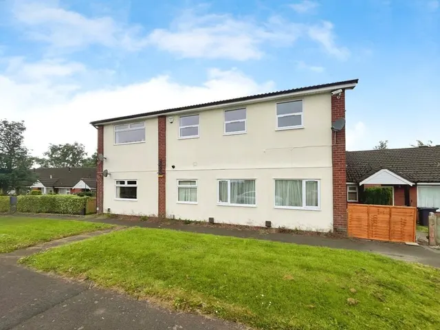 Chester Road, Talke, ST7, photo 1