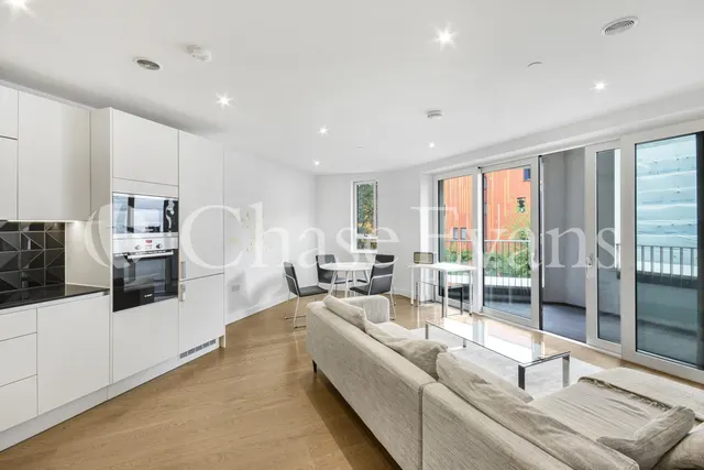 Elephant Park, Walworth Square, Elephant and Castle, London, SE17, photo 1