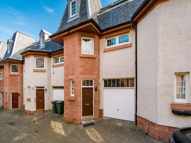 Belford Mews, Dean Village, EH4, photo 1