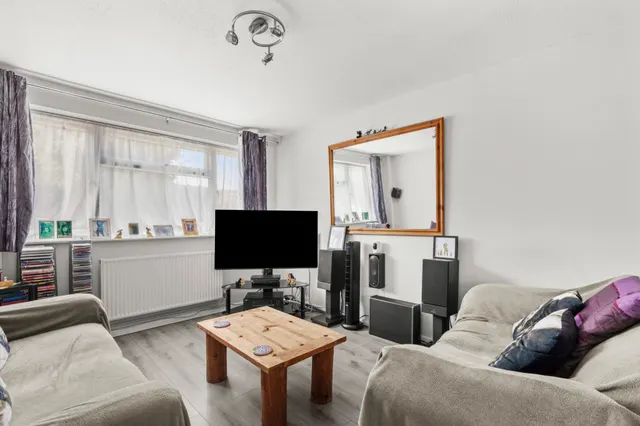 Millstream, Weston Turville, HP22, photo 3