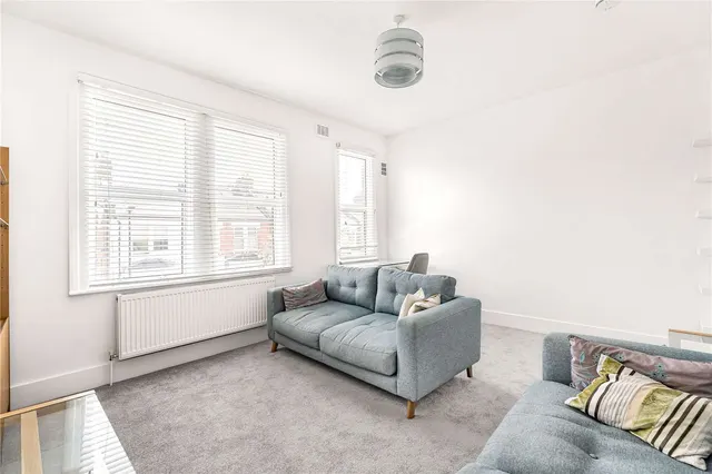 Photo 3 — Whitestile Road, Brentford, TW8 9NJ
