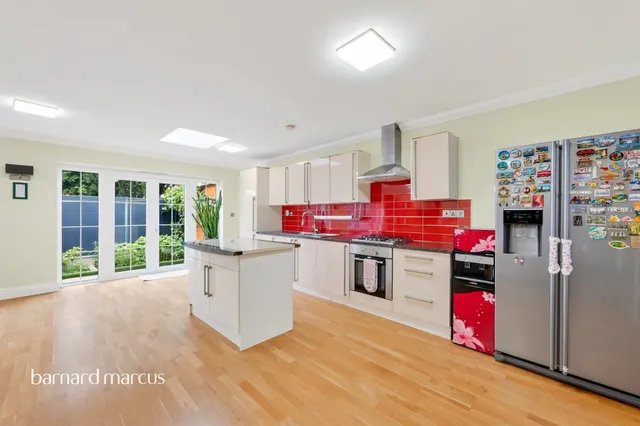 Motspur Park, New Malden, KT3, photo 2