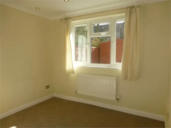 Photo 2 — Elthorne Avenue, Hanwell, London, W7 2JN