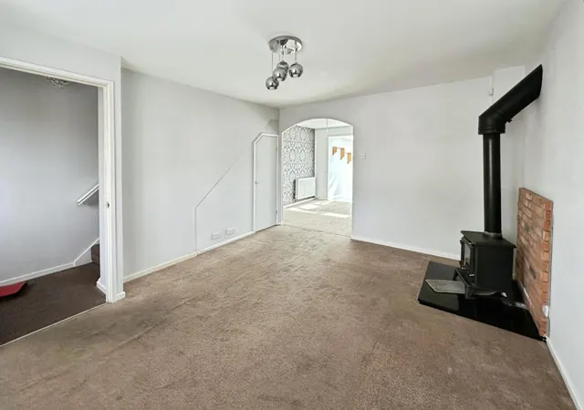 Photo 3 — Byron Way, Exmouth, EX8