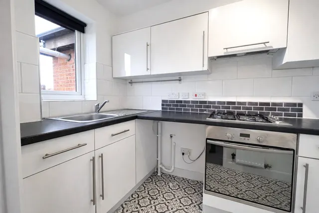 Rye Grove, West Derby, L12, photo 2
