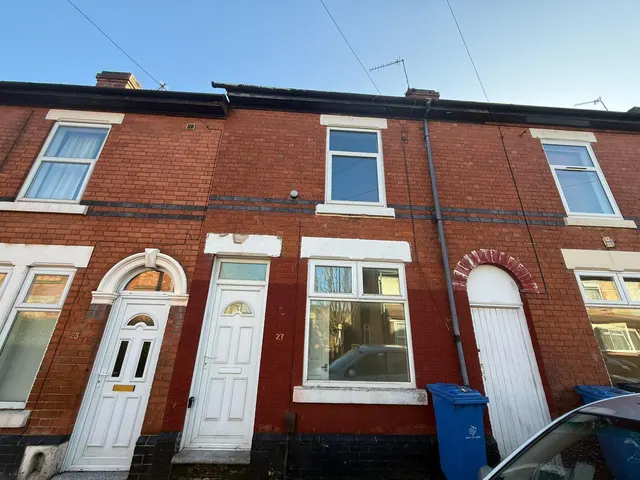 Arundel Street, DE22, photo 1