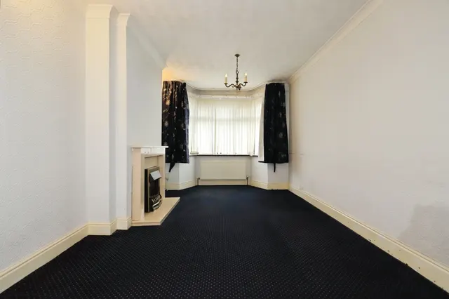 Skidmore Road, Bilston, WV14, photo 2