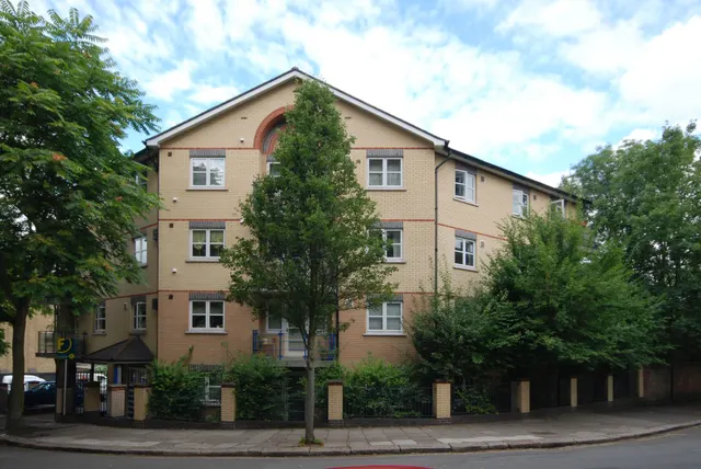 9 Moore Court, 2-10 Alexandra Road, London, photo 1