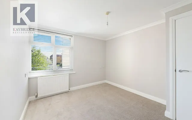 Photo 3 — Clarendon Road, Wallington, SM6