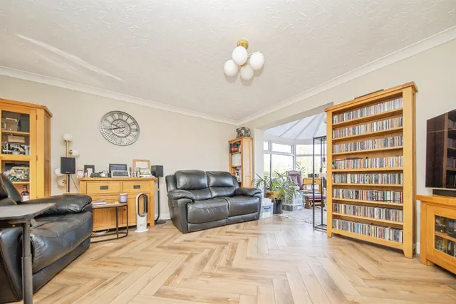 Grantham Crescent, Ipswich, IP2, photo 2