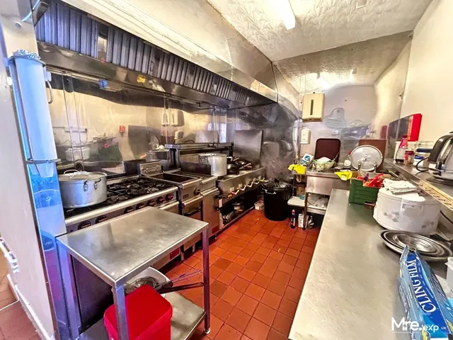Photo 3 — Windsor Road, Neath, SA11 1NH
