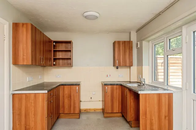 Photo 3 — Alfred Place, Dorchester