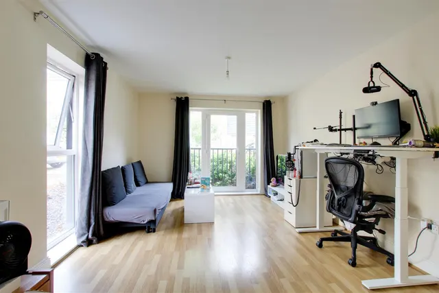 Alice Bell Close, Cambridge, CB4, photo 3