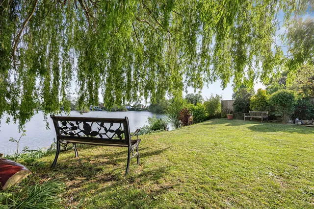 Photo 2 — Summerleaze Road, Maidenhead, SL6 8EN