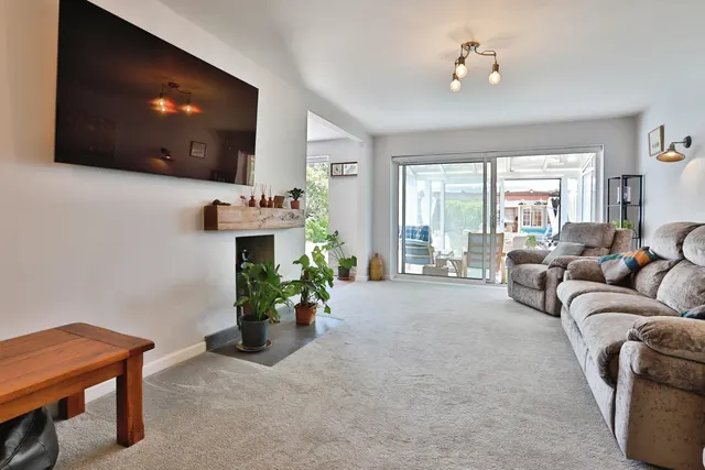 Braeside Road, St. Leonards, BH24, photo 3