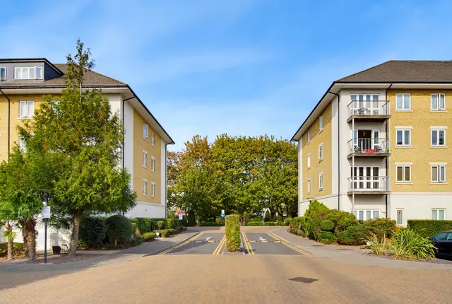 Park Lodge Avenue, West Drayton, UB7, photo 1