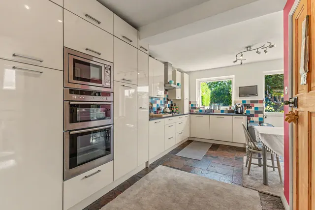 Photo 2 — Cornmore, Pershore, WR10