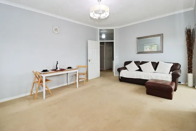 Photo 2 — Strathearn Drive, Westbury-on-Trym, Bristol, Somerset, BS10