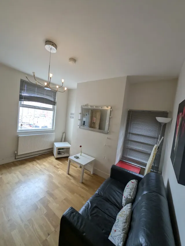 Maples Street, Nottingham, NG7, photo 1