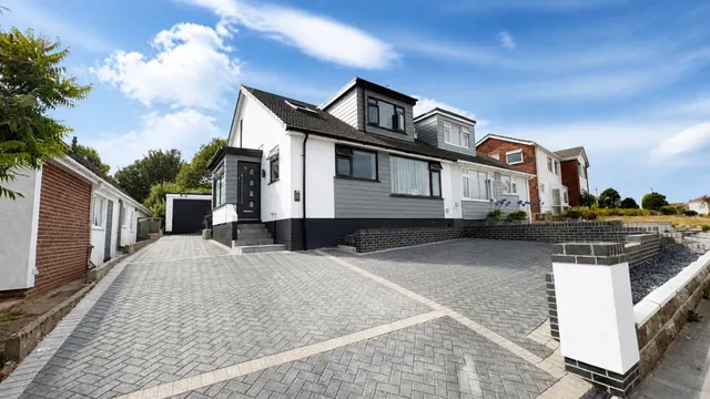 Drake Avenue, Shiphay, Torquay, TQ2 6JL, photo 1