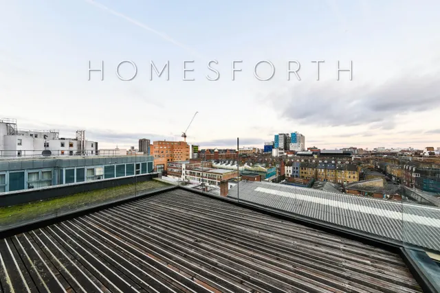 Plumbers Row, Aldgate East, E1, photo 3