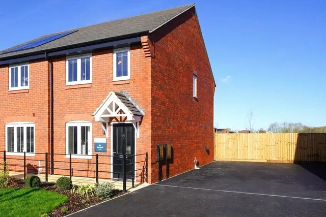 Bowes Road, Boulton Moor, DE24, photo 1