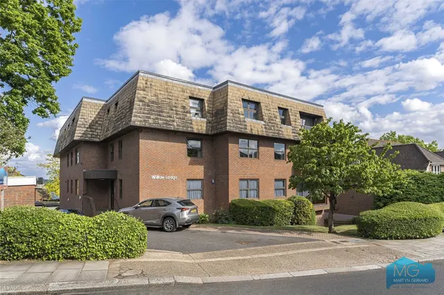 Lyonsdown Road, New Barnet, EN5, photo 2
