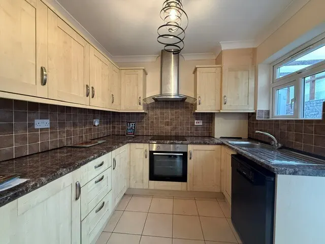Ingram Road, Gillingham, ME7, photo 2