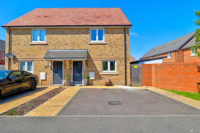 3 bedroom house, Montgomery Gardens, Westbere, CT2