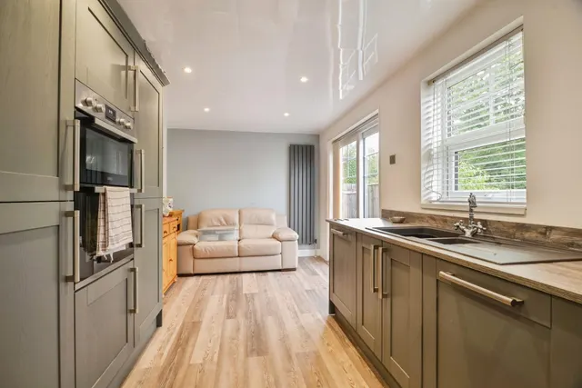 Rosedale Road, Middlesbrough, TS7, photo 3