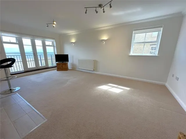 Chatham Green, Sovereign Harbour North, BN23, photo 3