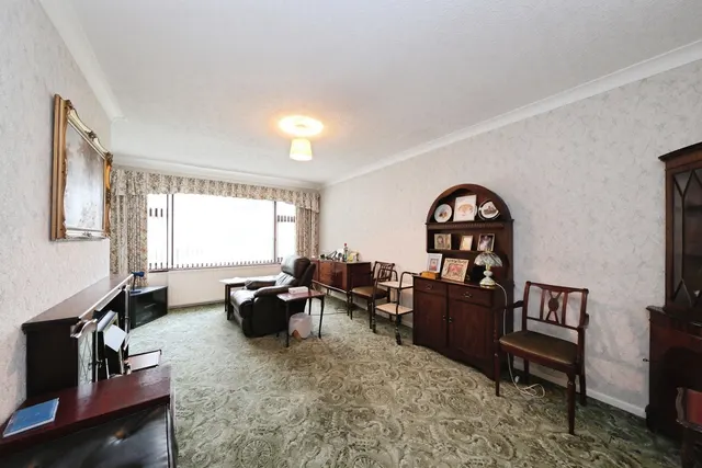 Photo 3 — Sunnyside, Edenthorpe, Doncaster, South Yorkshire, DN3