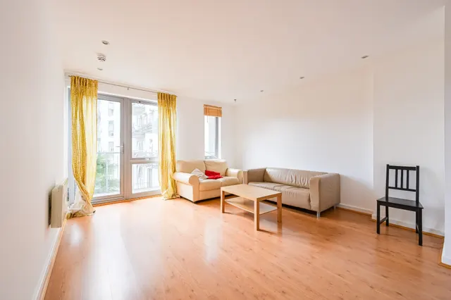 Apartment 106, 417 Wick Lane, London, photo 1