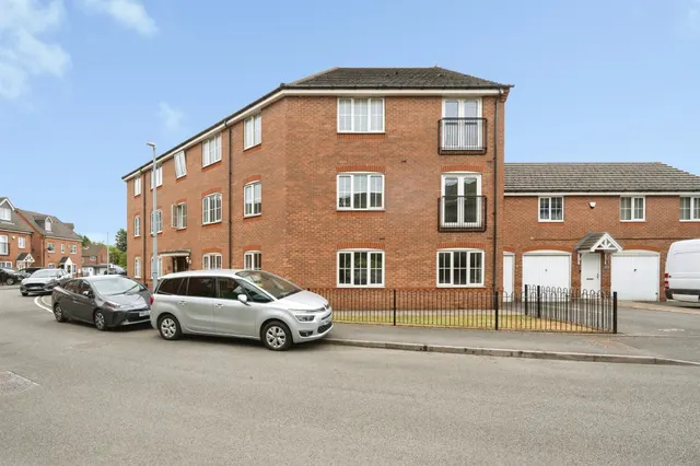 Photo 3 — Ashwood Close, Oldbury