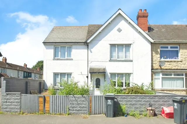 Clydesmuir Road, Cardiff, CF24, photo 1