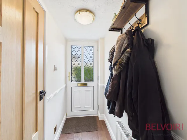 Photo 3 — Darricott Close, Rainworth, NG21